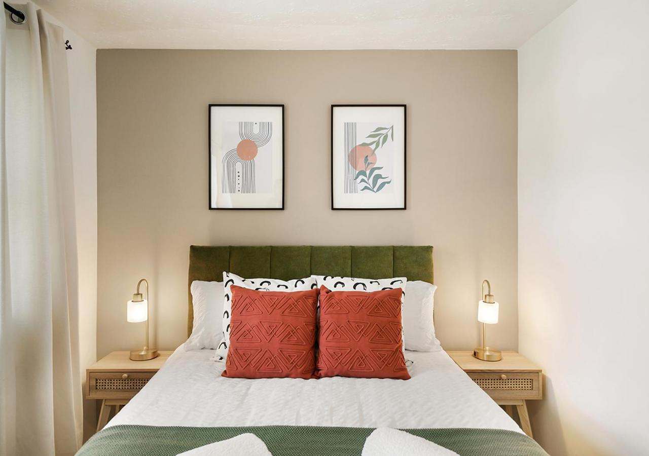 East London House Near Tube With Parking 빌라 외부 사진