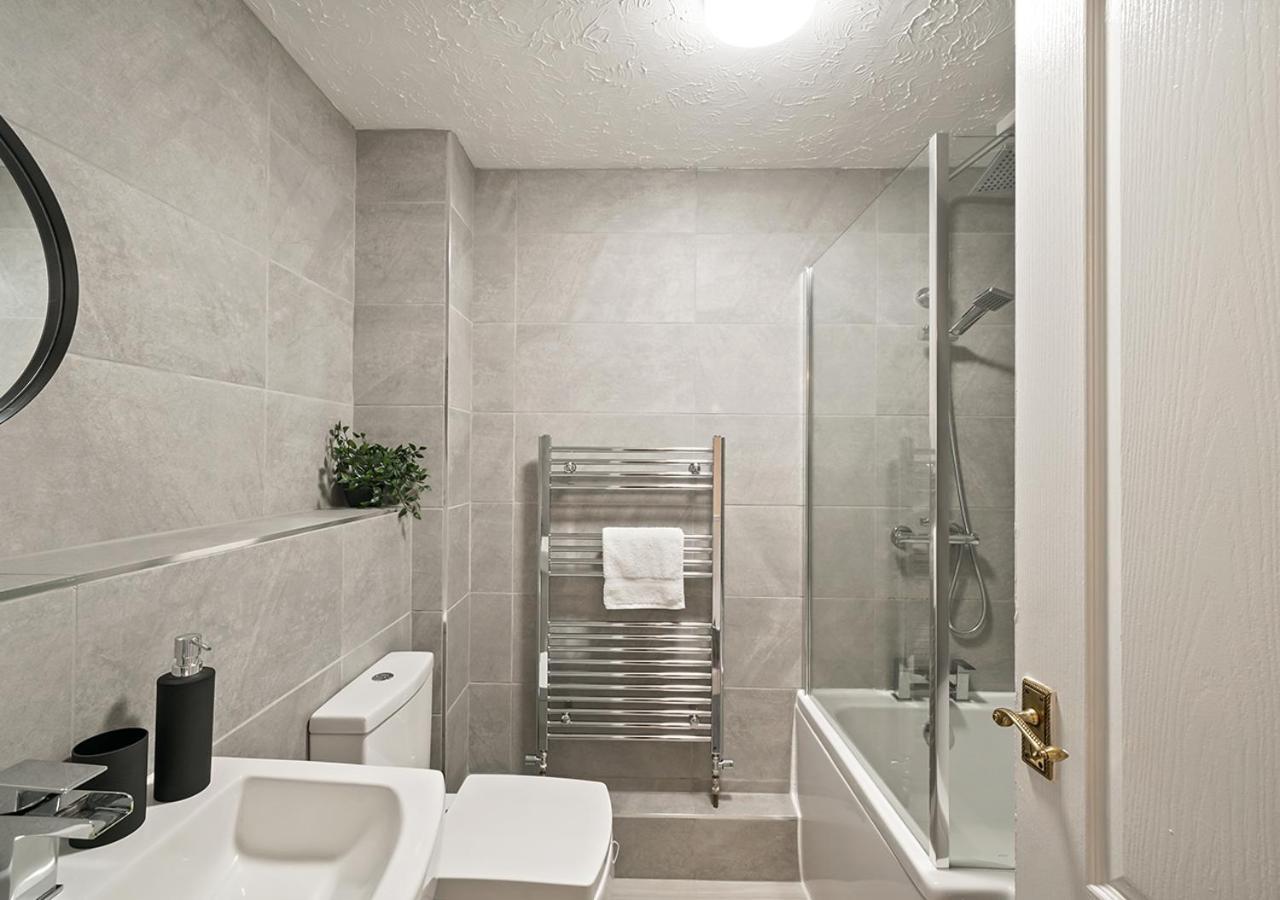 East London House Near Tube With Parking 빌라 외부 사진